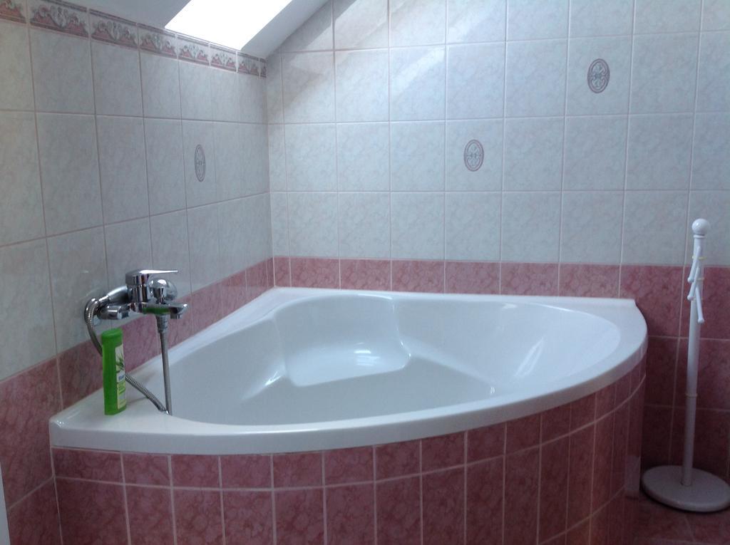 Attila Apartmanhaz Hotel Heviz Room photo