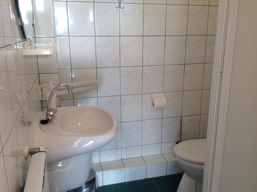 Attila Apartmanhaz Hotel Heviz Exterior photo