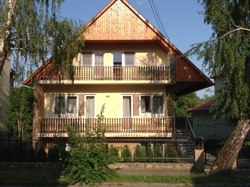 Attila Apartmanhaz Hotel Heviz Exterior photo